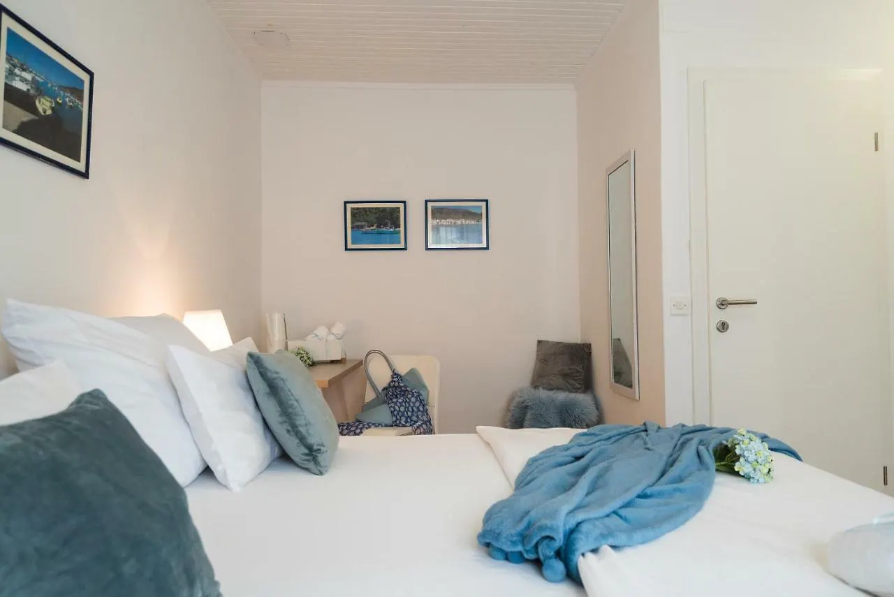 Guest House Lana 3*, Split Croatia