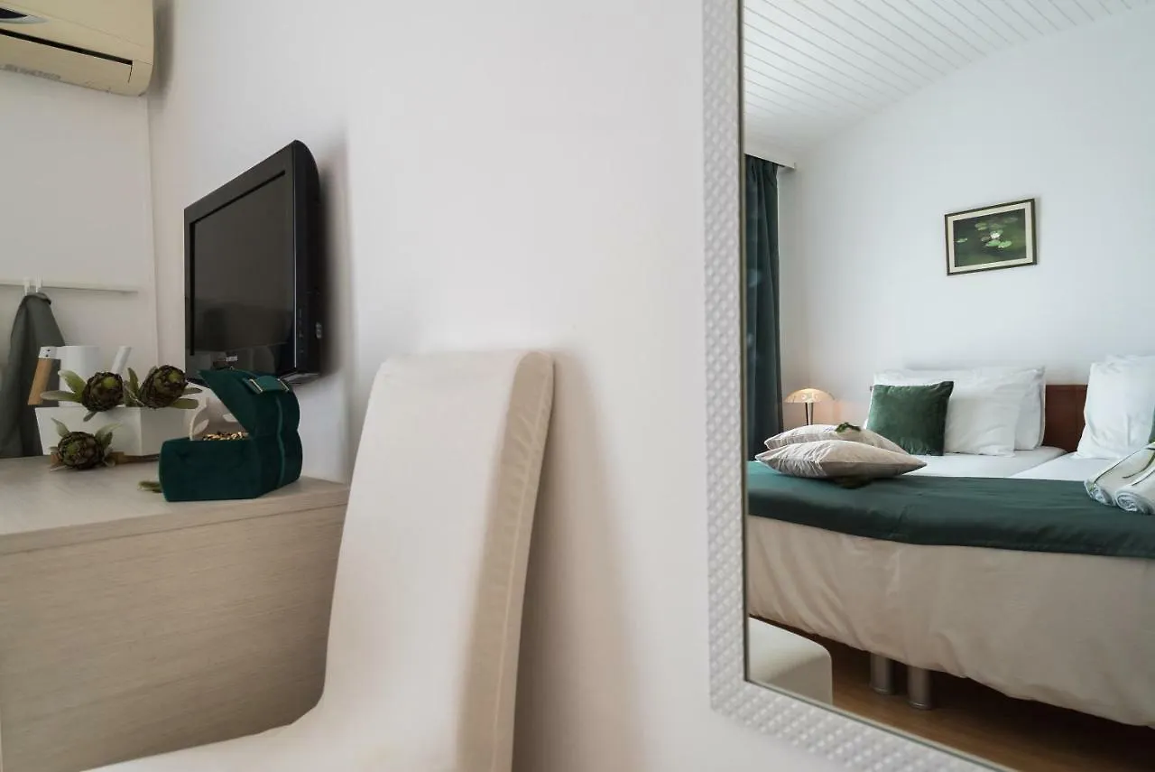***  Guest House Lana Split Croácia