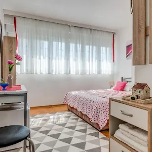 3* Gostinjska kuća Alijev